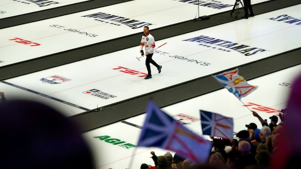 ‘That was playoff Brad’: Gushue defeats Jacobs in thriller to claim top spot in Brier pool